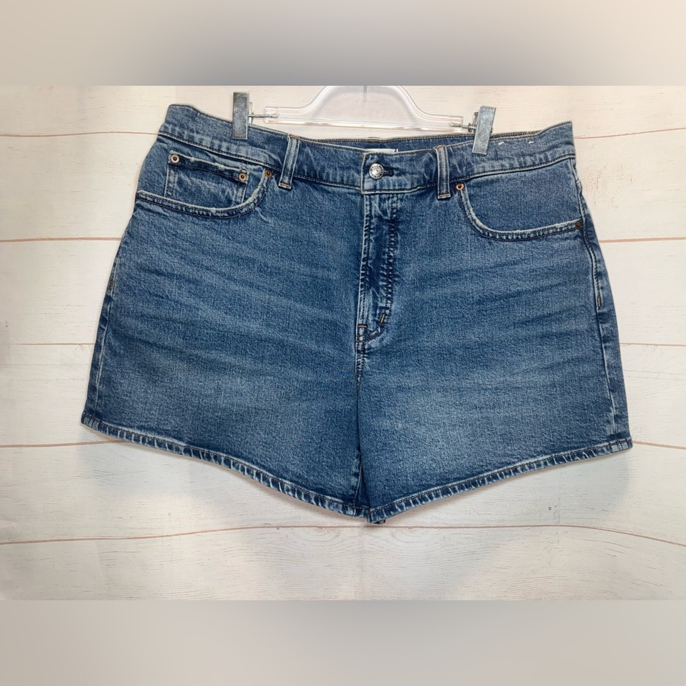 Madewell Denim Women's Shorts Size 32 - Picture 1 of 4